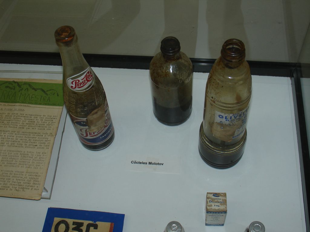 Im Moncada-Museum kann man Molotow-Cocktails von 1953 sehen. Offensichtlich sind die ausgestellten Exemplare nicht verwendet worden.