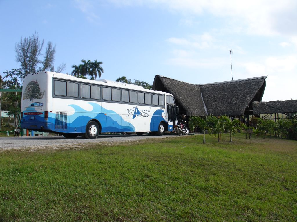 Bei dem Autobahnrestaurant, wo ich einige Tage vorher mit dem Rad auch schon Rast gemacht hatte, hat auch der Bus angehalten.