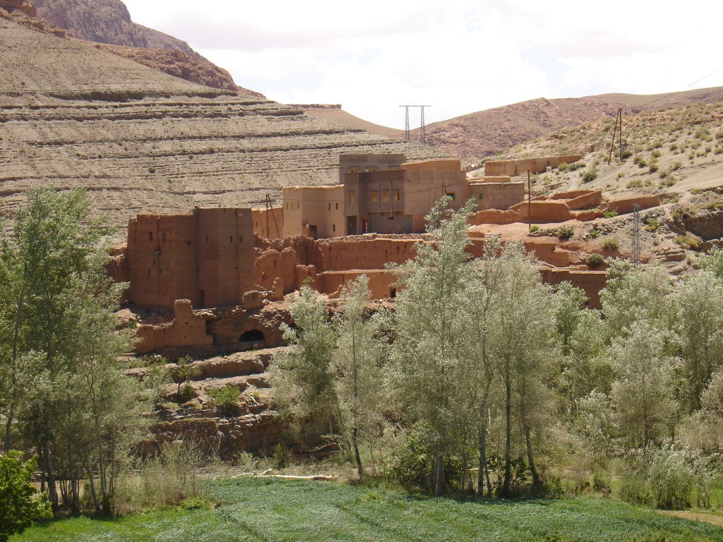 Eine Kasbah bot einen befestigten Wohnplatz im Tal.