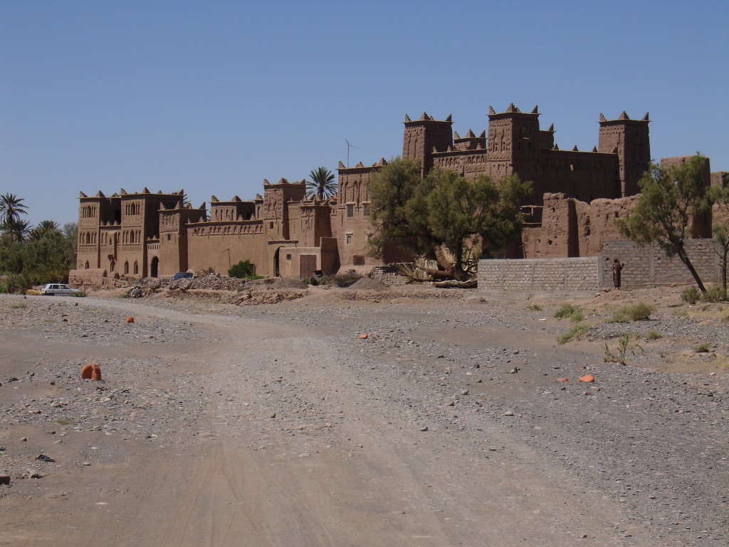 Diese Kasbah ist in Marokko sehr bekannt, denn sie war früher auf dem 50-Dirham-Geldschein abgebildet.