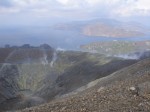 Vulcano: Blick in den Krater und nach Lipari