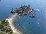 Taormina: Blick auf Isola Bella bei Tag