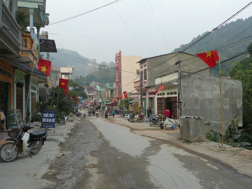 An diesem Tag mit viel auf und ab durch die Berge war ich froh, als ich nach 70 Kilometern ein Hotel in Hoang Su Phi fand.