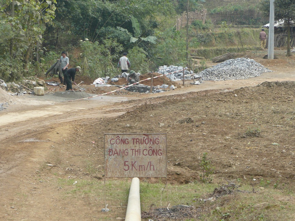 Die letzten paar Kilometer war die Straße asphaltiert, bis auf diese Baustelle.